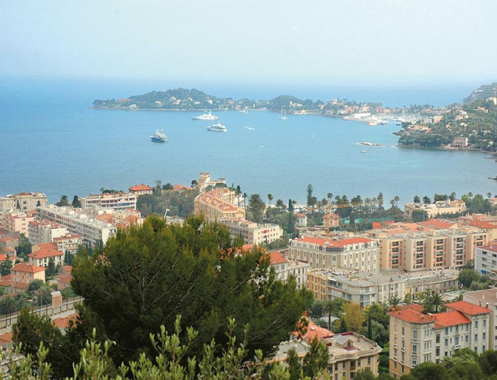Ibis Styles Beaulieu Sur Mer Exterior foto